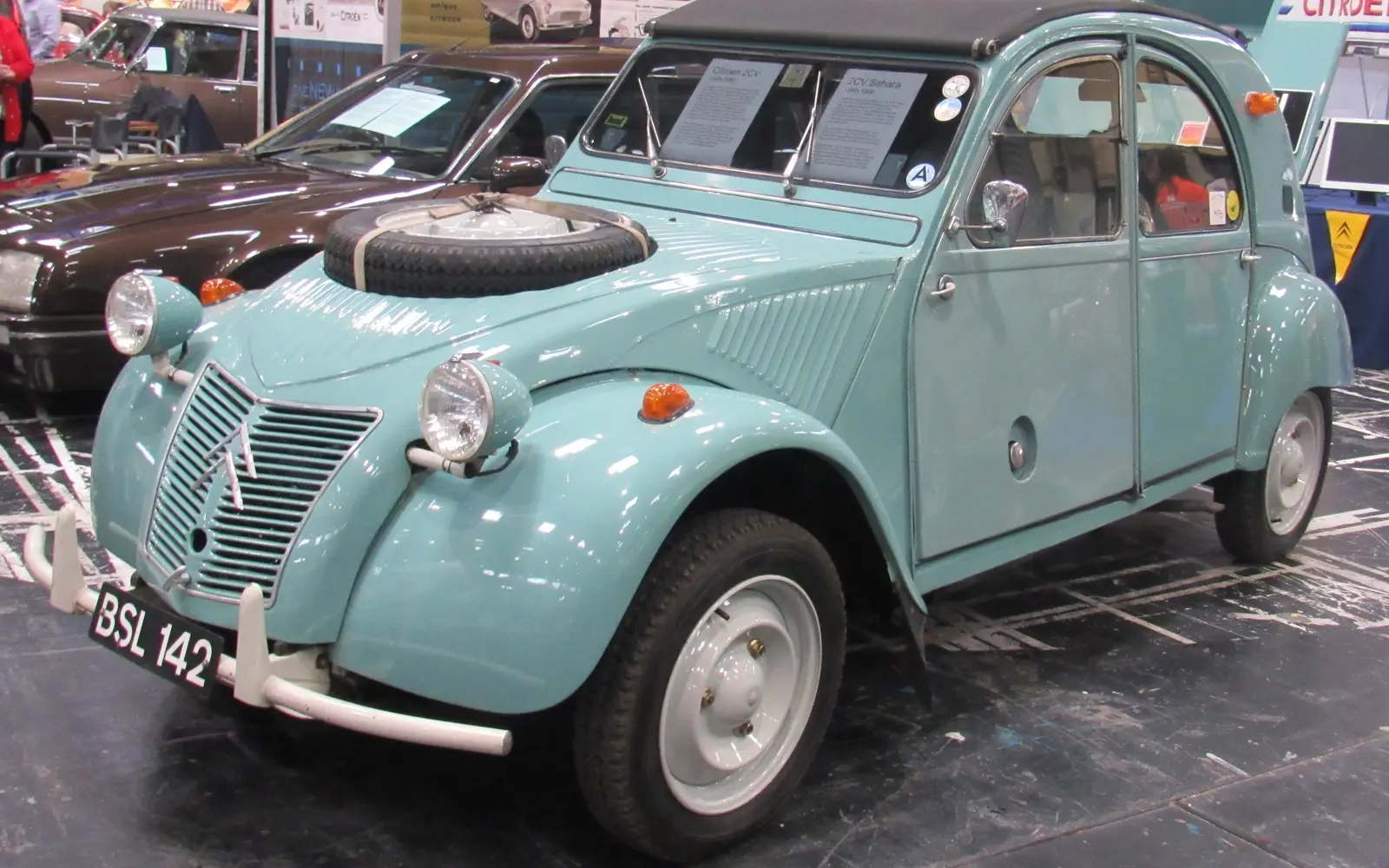 Citroën 2CV Sahara 4x4 de dos motores