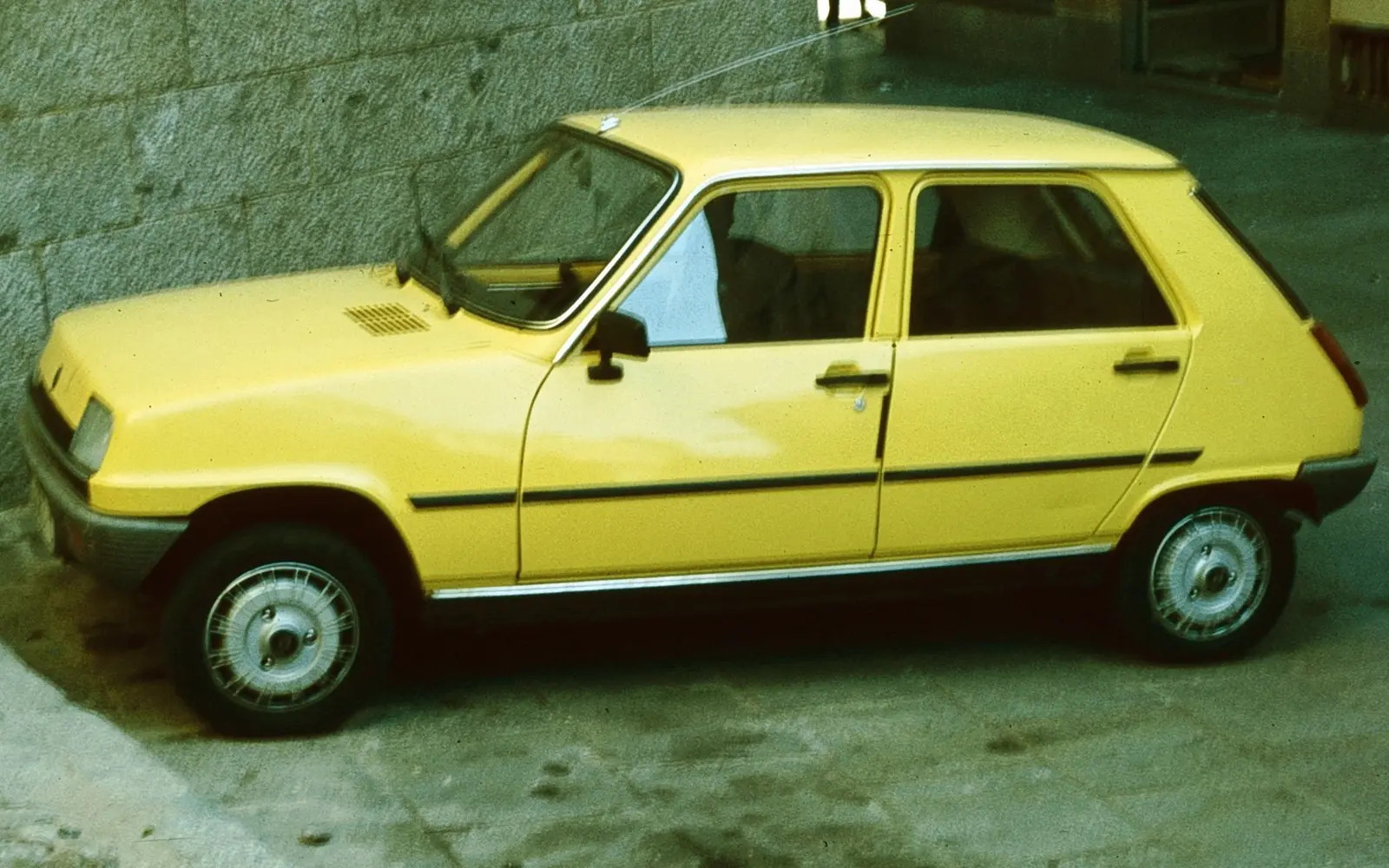 Renault 5 de cinco puertas fabricado en España