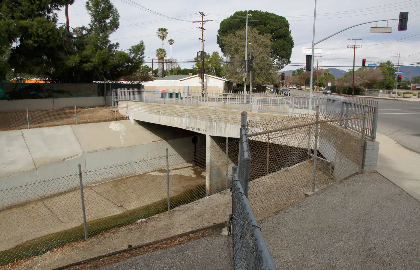 Puente sobre el canal de Bull Creek utilizado como localización de Terminator 2