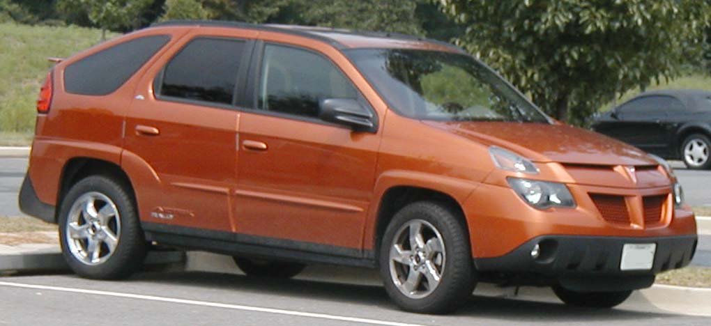 Pontiac Aztek Rally fotografiado de perfil, imagen ilustrativa del modelo